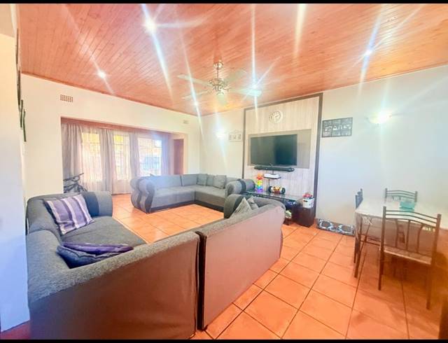 3 BEDROOM HOUSE FOR SALE IN VANDERBIJLPARK SE 1